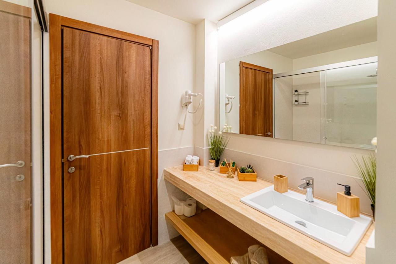Luxury Town Center Suite, Β1 Heraklion  Bagian luar foto