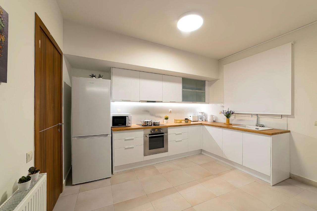Luxury Town Center Suite, Β1 Heraklion  Bagian luar foto